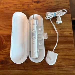 Philips Sonicare DiamondClean‎ Electric Toothbrush White Charger Travel Case